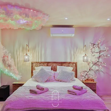 Bali Jacuzzi Balneo Cinema * Hyères