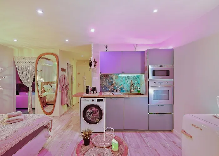 Bali Jacuzzi Balneo Cinema * Hyères