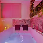 Bali Jacuzzi Balneo Cinema * Hyères