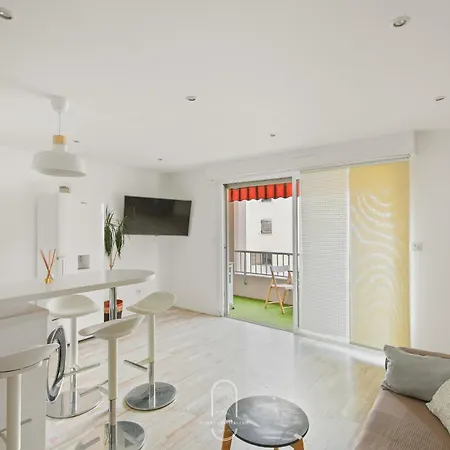 Bali Jacuzzi Balnéo Cinéma *